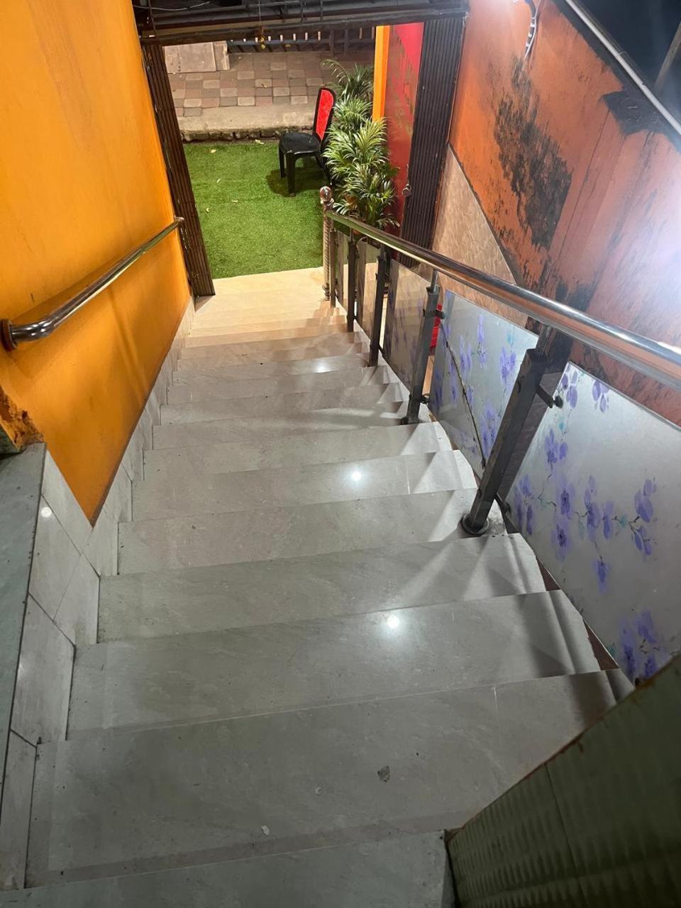 Lodge Babul Calcutta Buitenkant foto